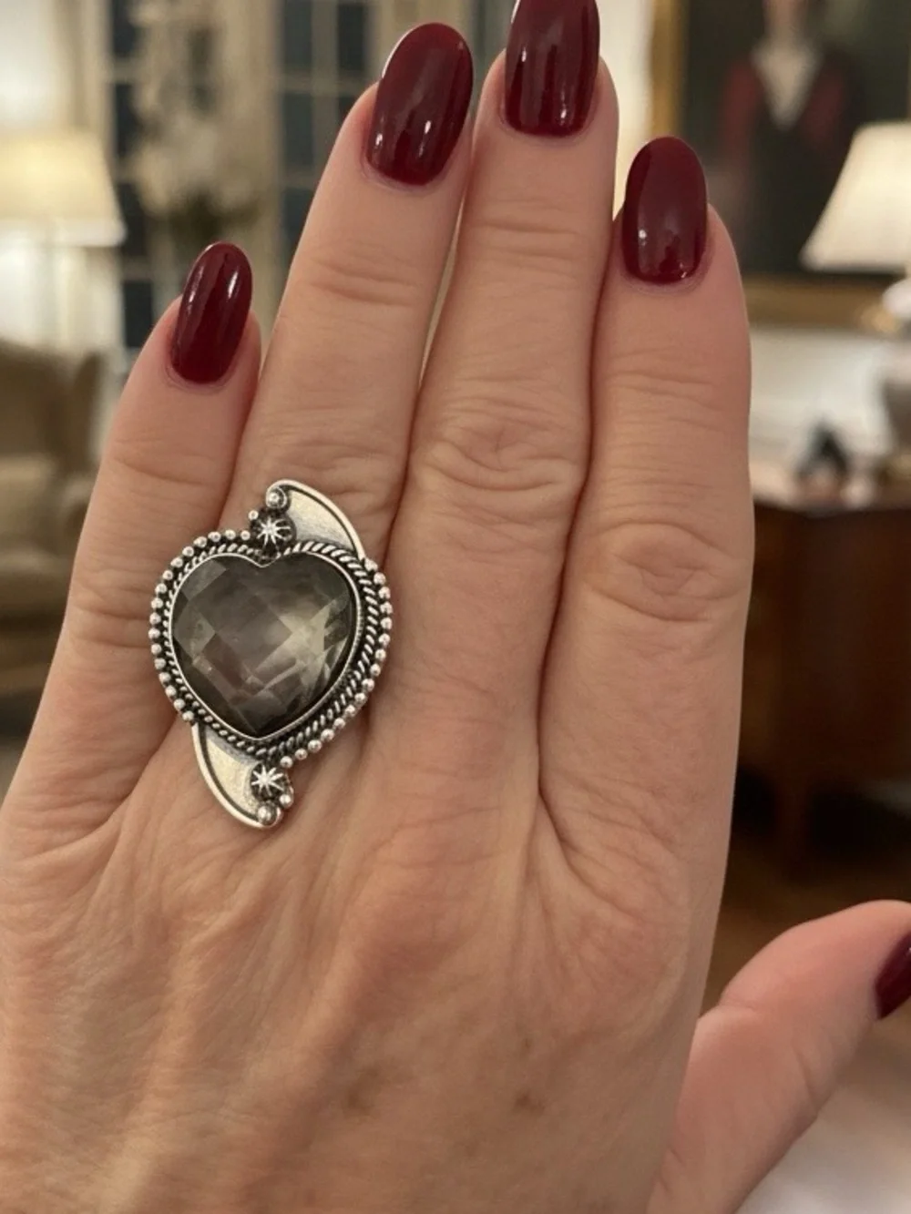 Sterling‎ silver Heart-Shaped Faceted Black Mother-of-Pearl Statement Ring